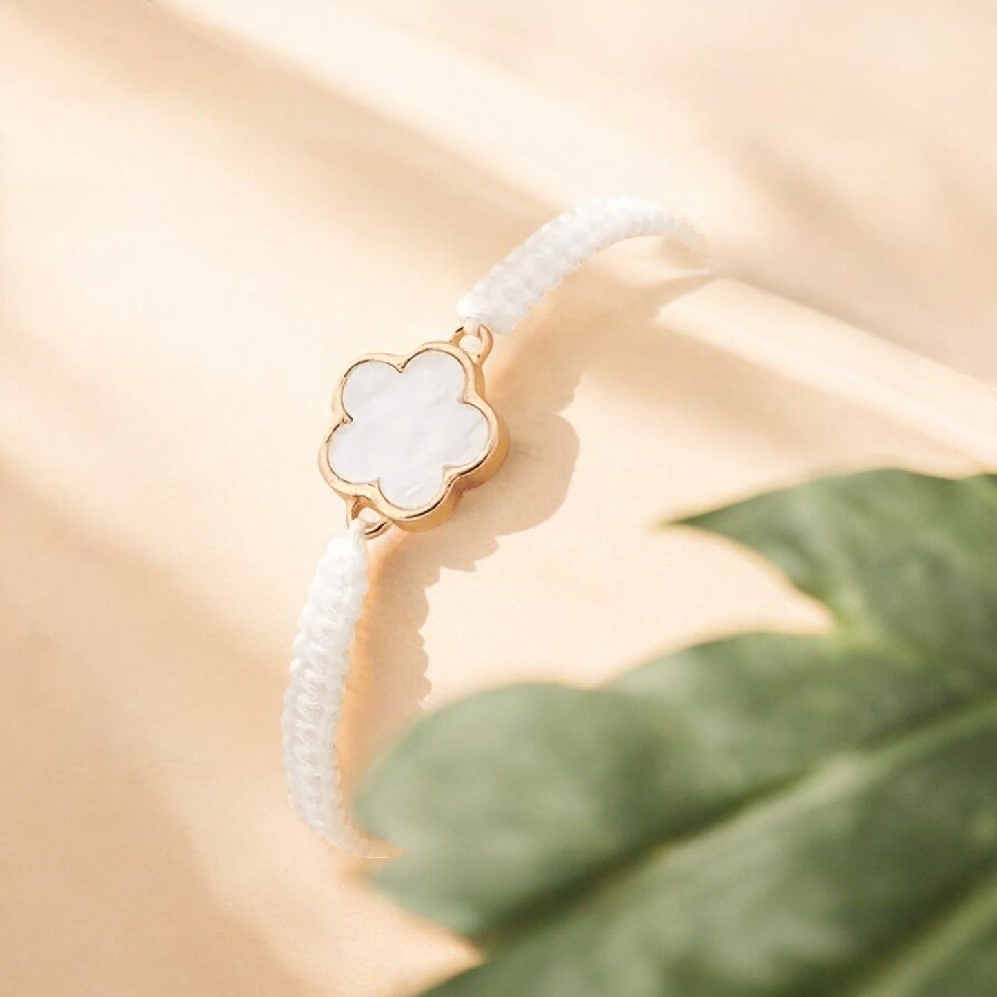 White Clover Stoffarmband